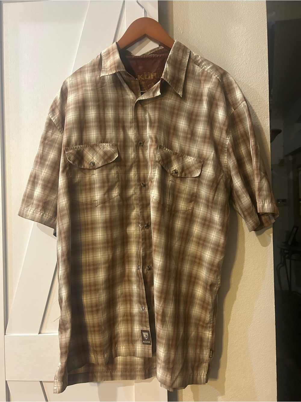 Kuhl Men's Short-Sleeve Plaid Button-Down Shirt in Brown and Cream